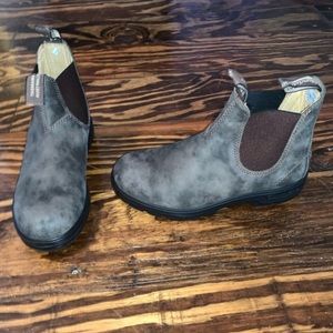 Blundstone Boots!! size 8